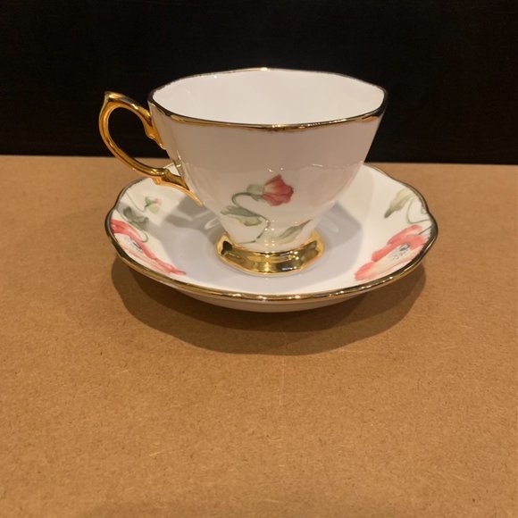 Pink Flower Teacup set - Picture 3 of 4